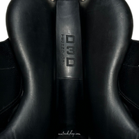 Devoucoux Mendia 2 Monoflap Dressage Saddle Gullet Detail with D3D Technology Branding