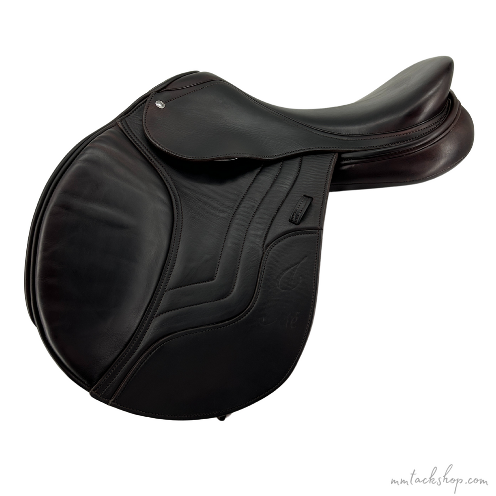 Schleese Jeté Jumping Saddle, Traditional Line