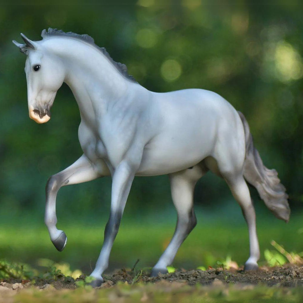 Breyer® Catch Me, Show Hunter Hall of Fame