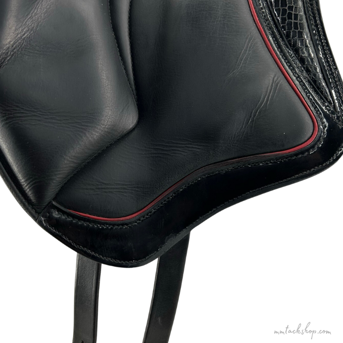 Stackhouse Monoflap Dressage Saddle Near Side Flap Wear