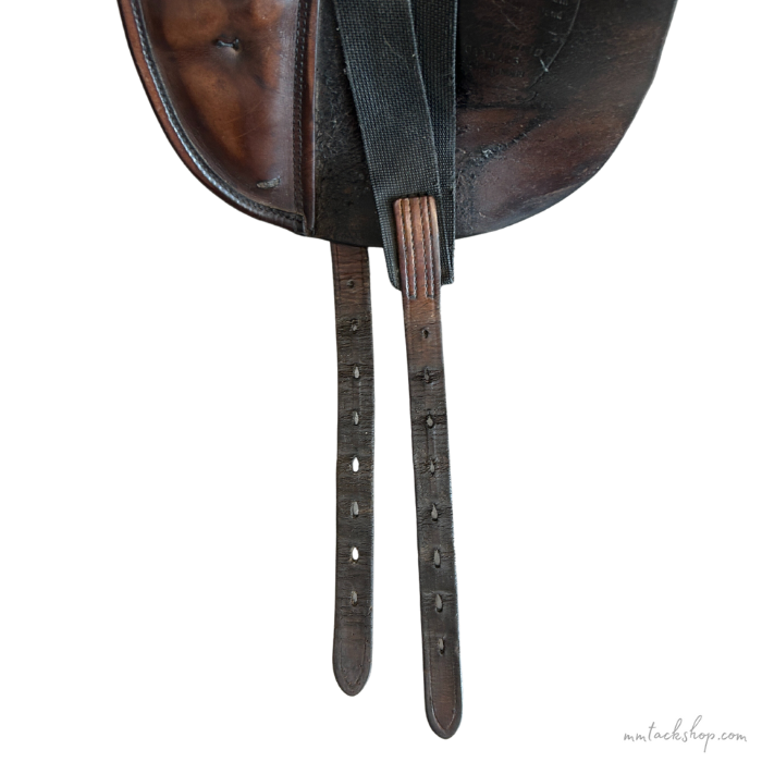 Hennig Dressage Saddle