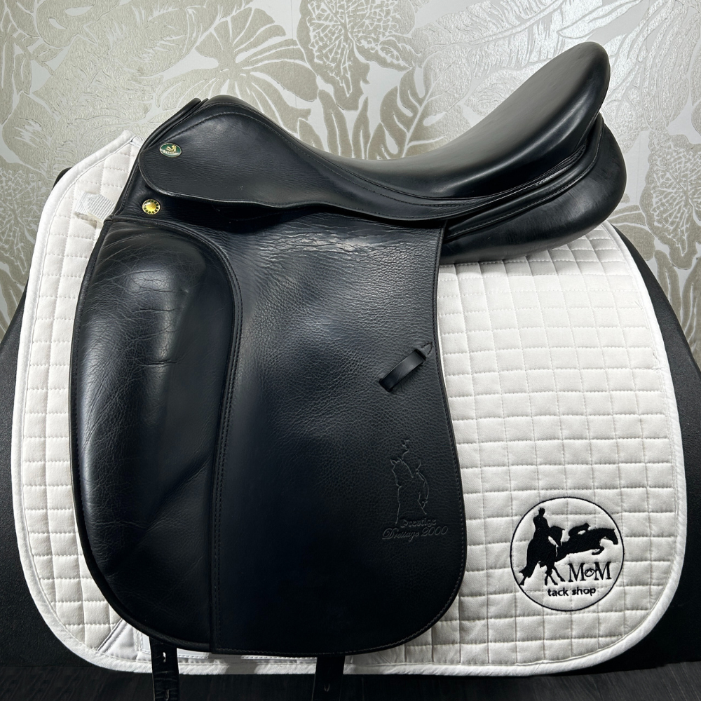 Used Prestige D2000 Dressage Saddle