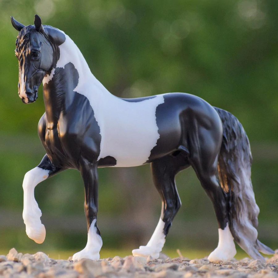 Breyer® Battlefield Angel HP